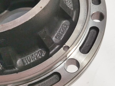 81.35701.0128,后轮毂 Rear hub,山东弗凯车桥重卡零部件制造有限公司