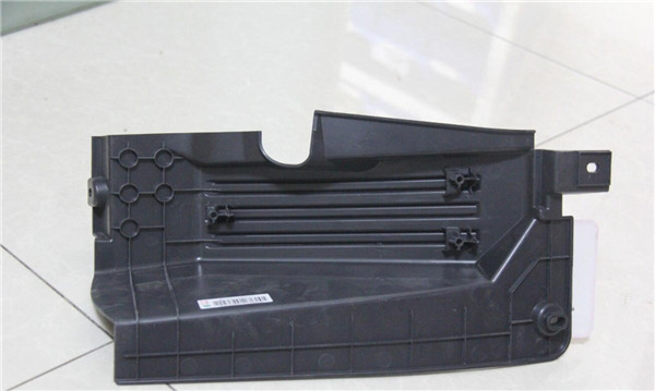 WG1664169059 重汽豪沃TH7下踏板