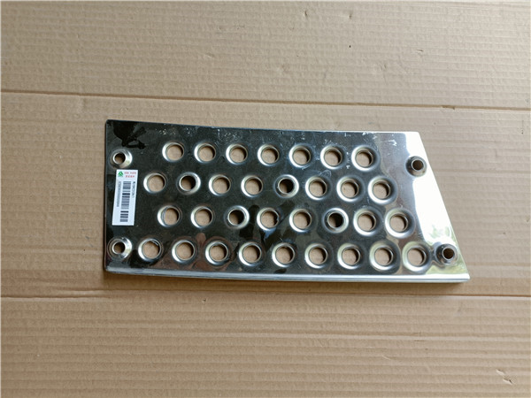 WG1664231094重汽豪沃T7H右二级上车踏板