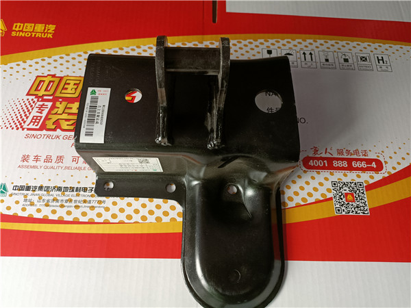WG1664440050重汽豪沃TH7左上支架总成