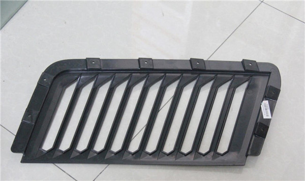 WG1664879027 重汽豪沃TH7进气道格栅