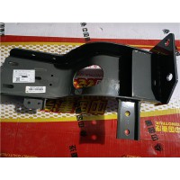 重汽豪瀚N7G脚踏板右支架总成