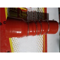 重汽豪瀚N7G中冷器进气胶管