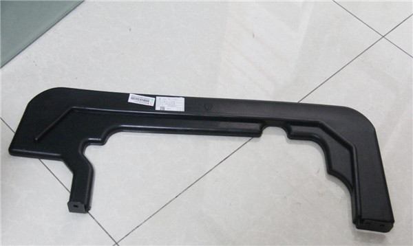 WG9925530157 重汽豪沃TH7挡风板总成
