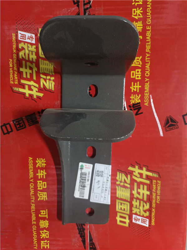 汕德卡C7H后悬置上支架焊接总成 850W41701-5056
