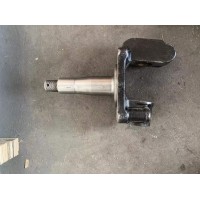 1110830102901   右转向节带衬套总成