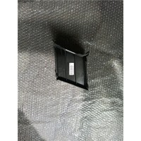 重汽豪沃TH7右中保险杠中网堵盖 WG1664249014