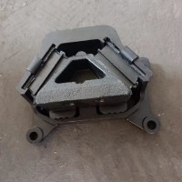 WG9925590350發(fā)動(dòng)機(jī)后支撐