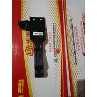 重汽豪沃TH7左链接板WG1664119021