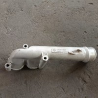 200V06302-0642節(jié)溫器出水管