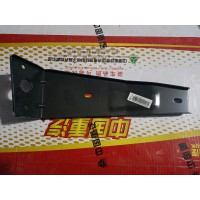 重汽豪瀚N7G右导流板上支架WG1674870112