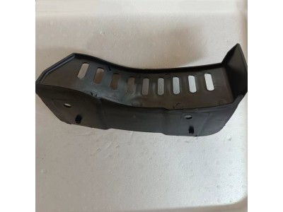 WG1642931002   保险杠右装饰条（10款牵引）