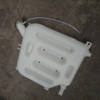 1124113100005 东风解放欧曼膨胀水箱