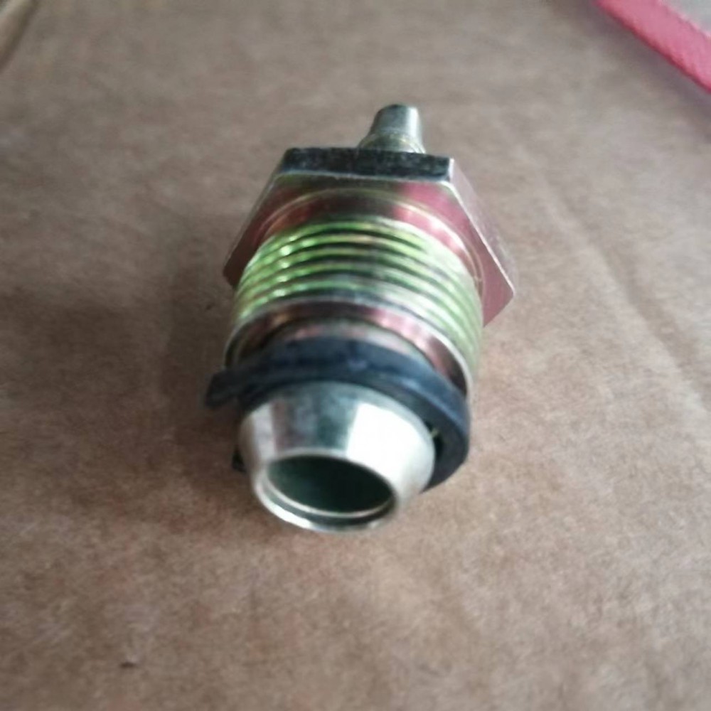 WG9000361104后分泵直角接头弯铁12*8-WG9000361104-凯尔特_恒科汽配网 WG9000361104后分泵直角接头弯铁12*8-WG9000361104-凯尔特_恒科汽配网