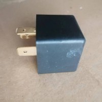 空氣壓縮機(jī)總成 繼電器 4插3711030-240