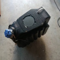 出口重汽尿素箱總成 WG9925565002