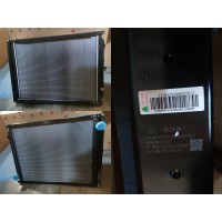 重汽散熱器 YZ952553000226