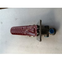 8009001158  气制动阀带踏板  供应重汽T5G 汕德卡汽车配件