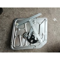 WG1642330003  手动玻璃升降器（左）  供应重汽T5G 汕德卡汽车配件