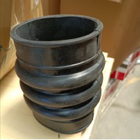 高品质  WG9725190906   橡胶软管   供应重汽豪沃 T7H T5G 汕德卡