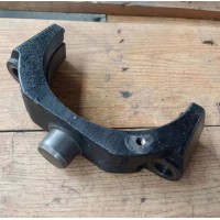 711W35302-0073   軸承蓋（左）