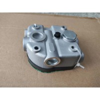 612600130777  汽车空压机缸盖总成  供应重汽豪沃 斯太尔 汕德卡 采埃孚 zf卡车配件