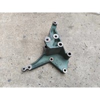 VG1500130018A 空调托架  供应重汽豪沃 斯太尔 汕德卡 采埃孚 zf卡车配件