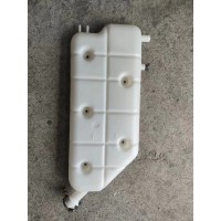 5205000003  北方奔驰国三 膨胀水箱  供应重汽T7H T5G 汕德卡卡车配件