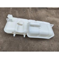 WG9719530260  HOWO膨胀水箱  供应重汽T7H T5G 汕德卡卡车配件