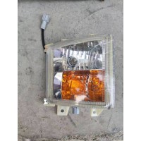 37AD-12020 华菱星马右组合前转向灯总成  供应重汽豪沃 斯太尔 汕德卡 采埃孚 zf卡车配件