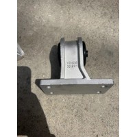 YG9625530101/汕德卡散热器左支架
