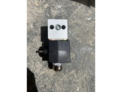 WG9719710004/2位三通电磁阀