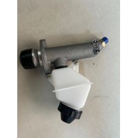 WG9525230080豪瀚離合器總泵（帶油壺）