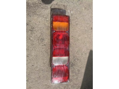 WG9925810002豪沃A7带侧标志灯7功能组合后灯（右）