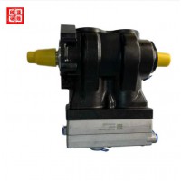 重汽豪沃配件雙缸空壓機(jī)VG1560130080 jinan zelong auto parts co. ltd