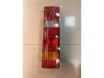 WG9925810002豪沃A7带侧标志灯7功能组合后灯（右）