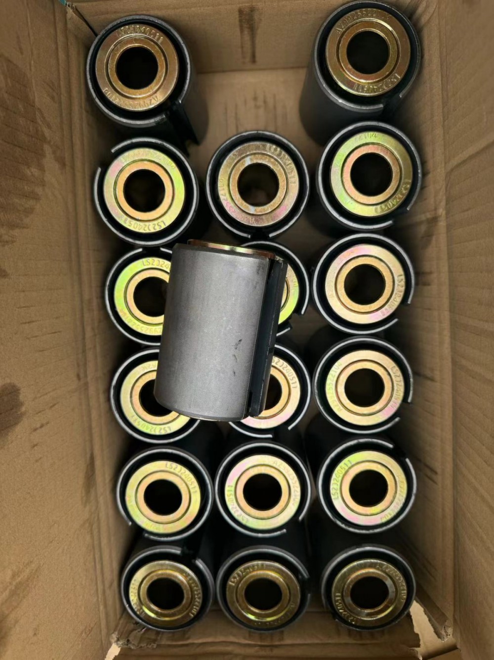 轻量化钢板衬套AZ9925522104原厂衬套-AZ9925522104-原厂衬套_恒科汽配网