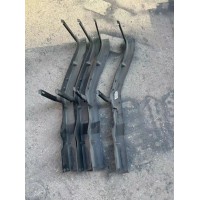 WG1664239239豪沃TH7TH7左翼子板后支架总成