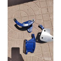 612600090768發(fā)電機(jī)支架