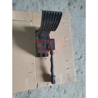 H411700000008电子油门踏板总成图3