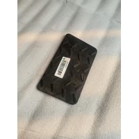 重汽汕德卡保險杠塑料防滑板I，810W41614-2177，6元