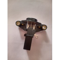 豪沃車用發(fā)電機(jī)調(diào)節(jié)器，AER1653-11.125.209，40元
