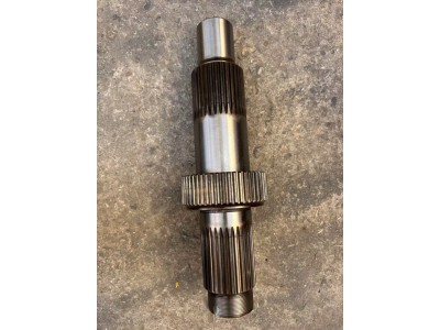 712-35611-0019中桥输入轴