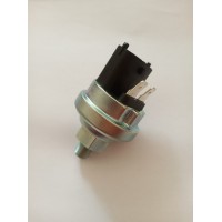 宇通客車玉柴發(fā)動機機油壓力溫度傳感器，F(xiàn)C5YA-38231G0