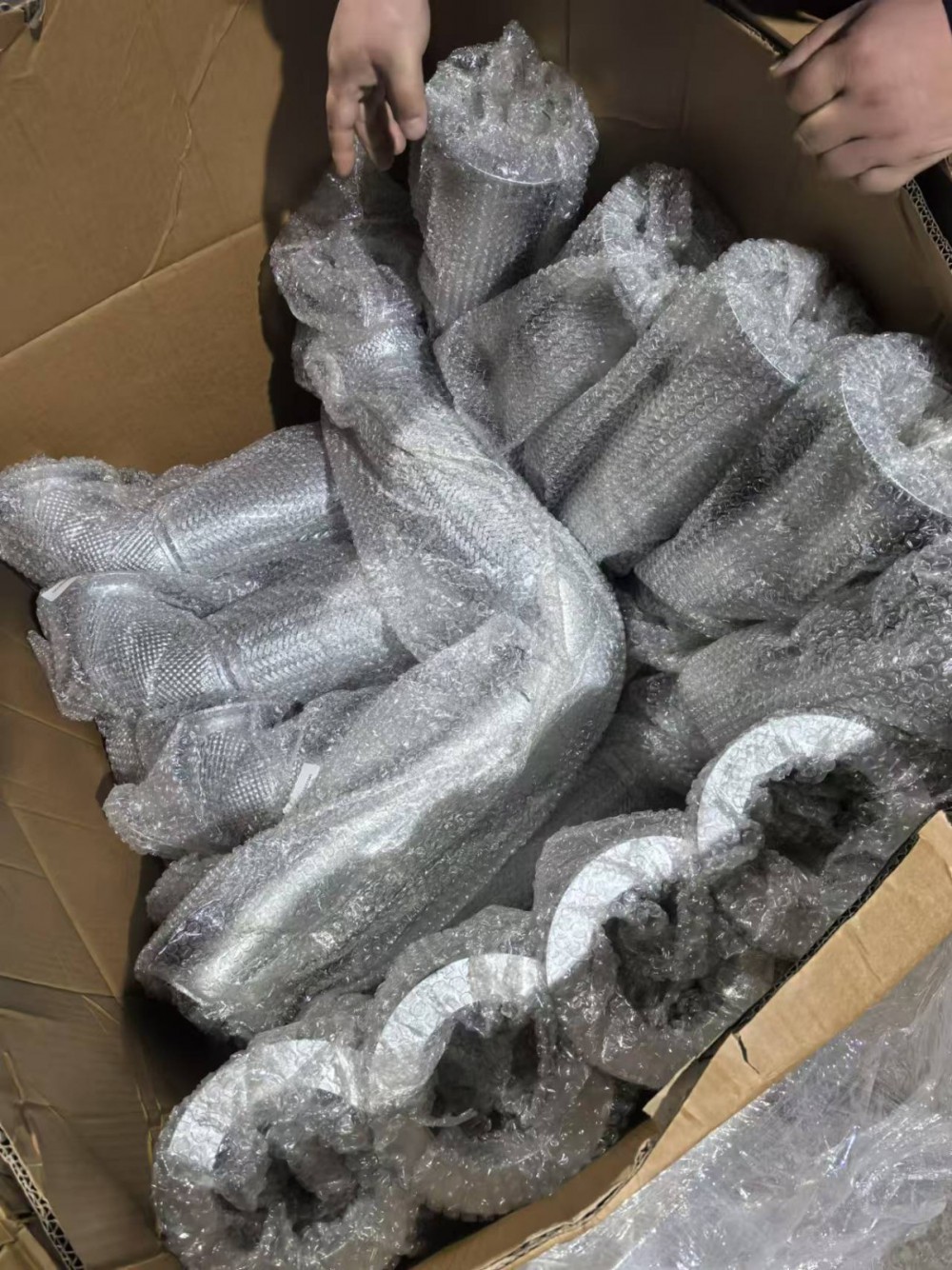 排气绕行软管图1