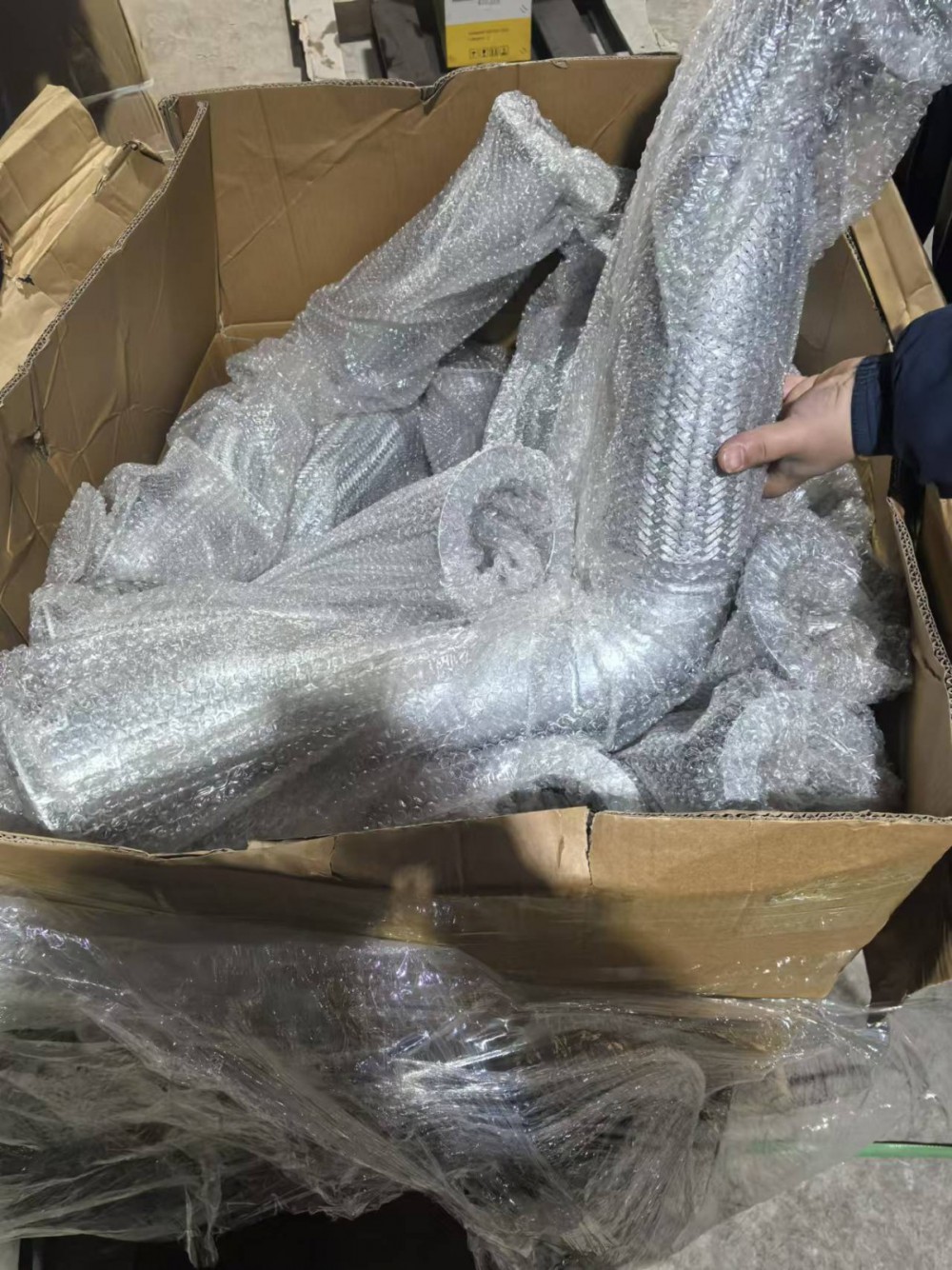 排气绕行软管图2