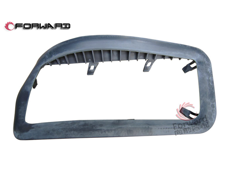 569.01.303.16 前照灯密封套右,Headlight sealant sleeve right,济南向前汽车配件有限公司