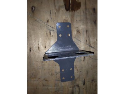 WG9725530647散热器右支架