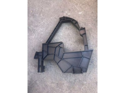 左支撑骨架WG1671160131