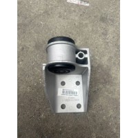 WG9925530302散熱器右支承總成